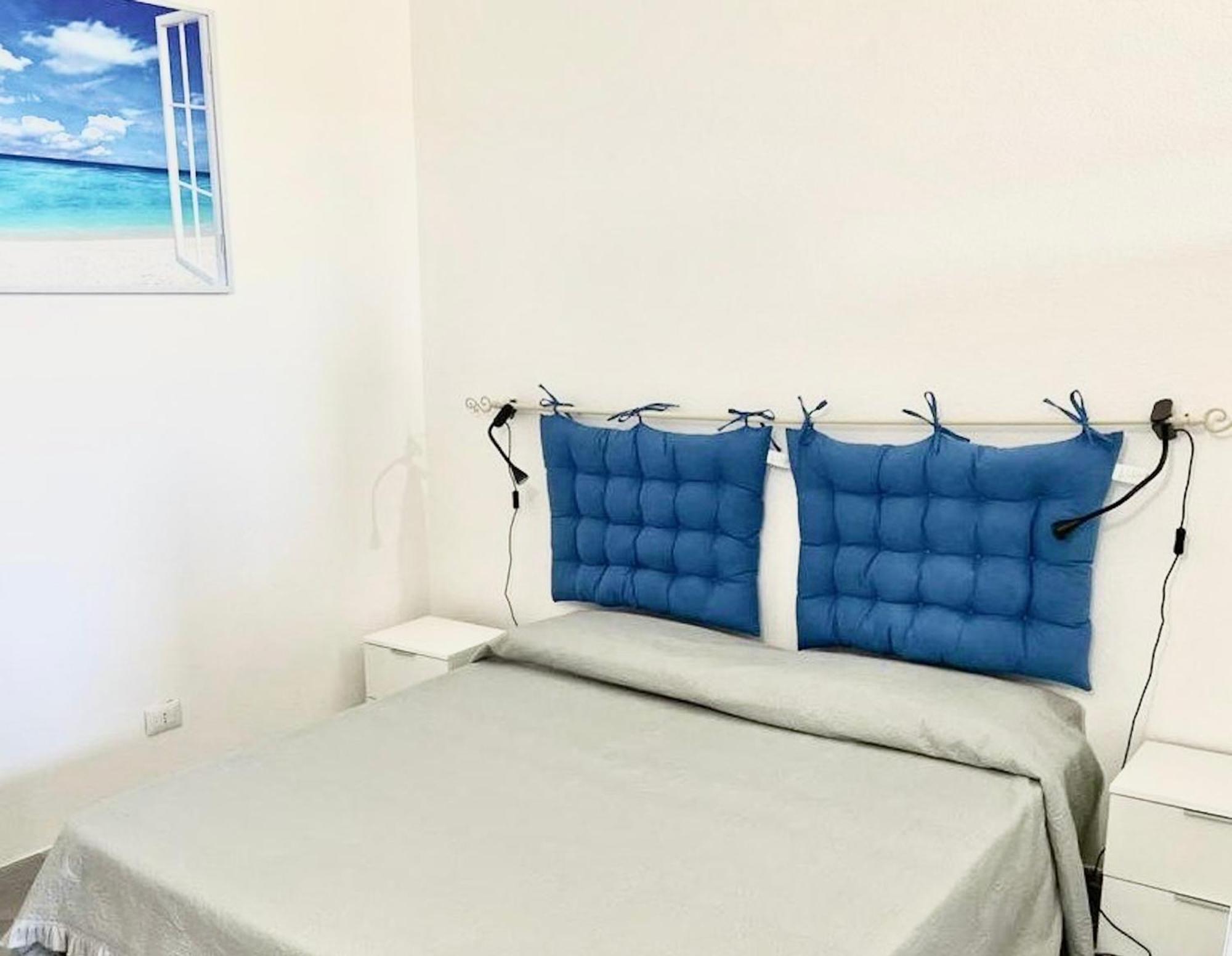 Iss Travel, Panoramic Sea View Ticino - 1 Bedroom Apartments 1,5 Km From The Beach San Teodoro  Buitenkant foto