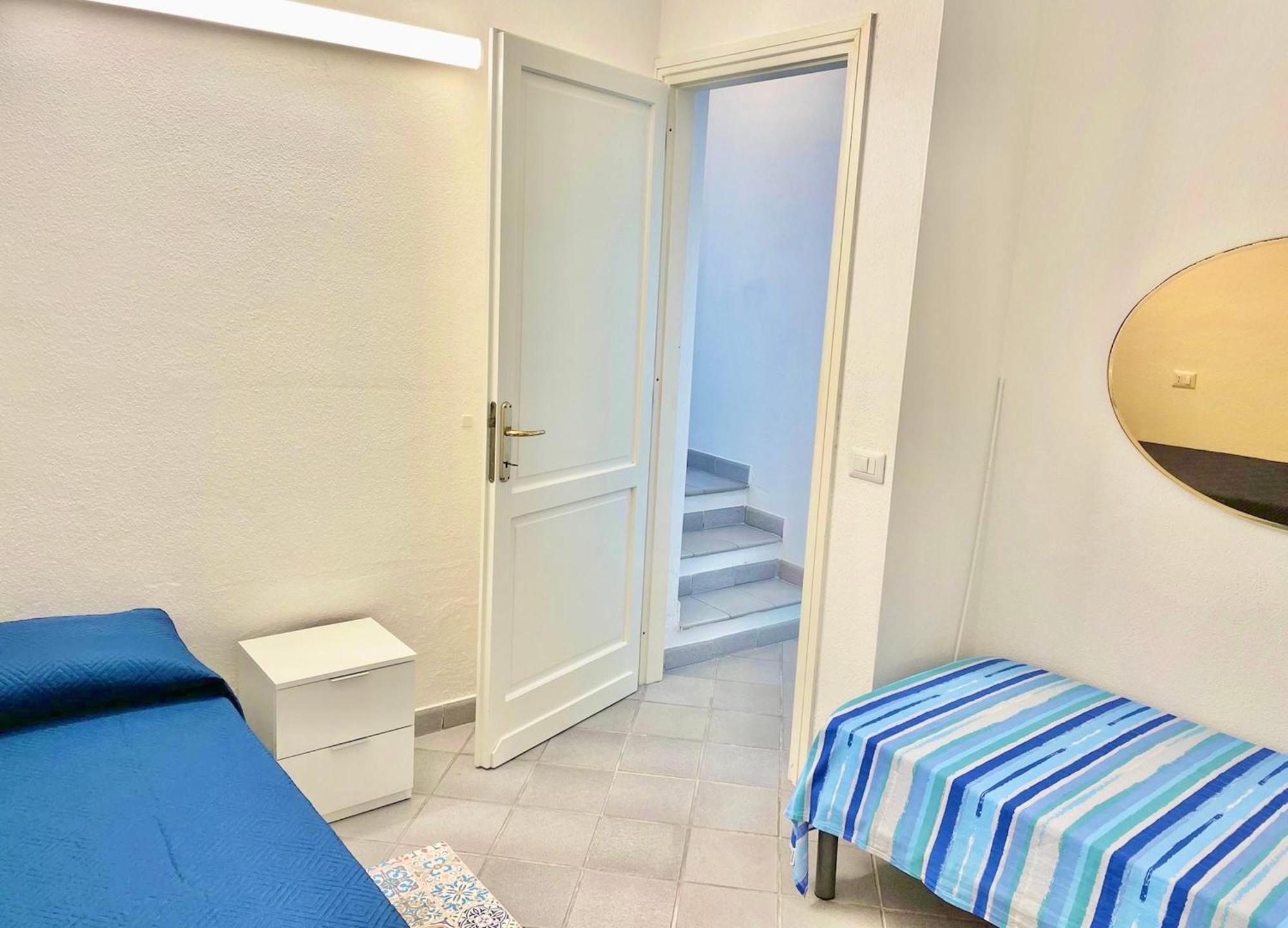 Iss Travel, Panoramic Sea View Ticino - 1 Bedroom Apartments 1,5 Km From The Beach San Teodoro  Buitenkant foto